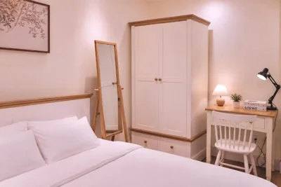 WE Stayin Tran Quang Khai - Near Pink Church – 사진 9